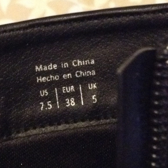 Non-leather black boots Lace up - Picture 3 of 7